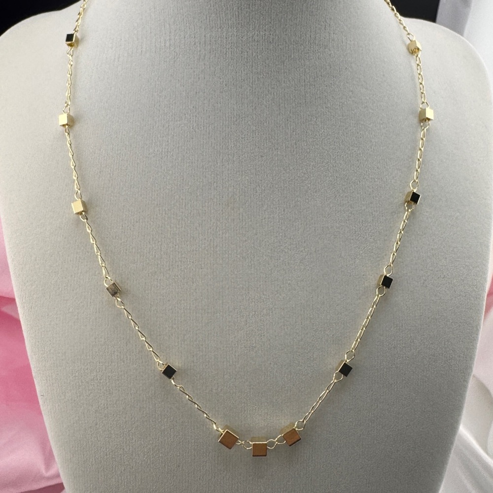 Elegant Gold Cube Necklace‎